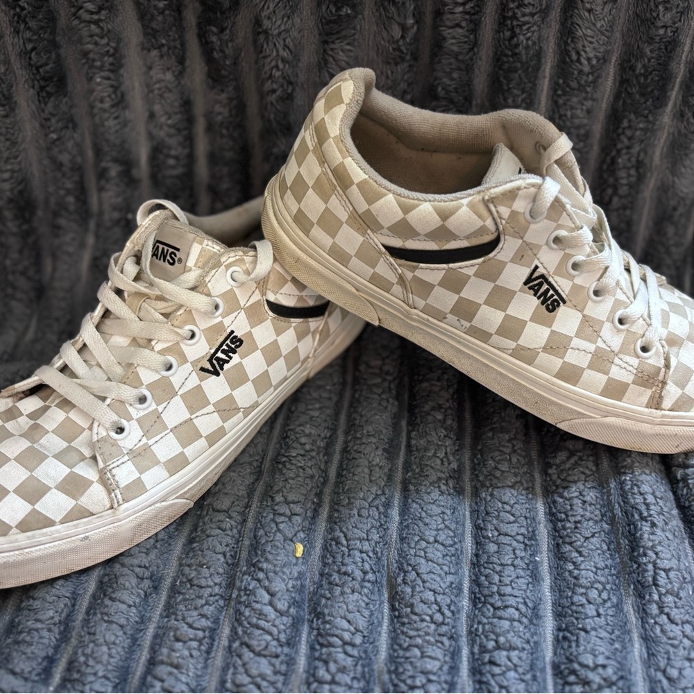 Vans Men's Beige and White Checkered Sneakers